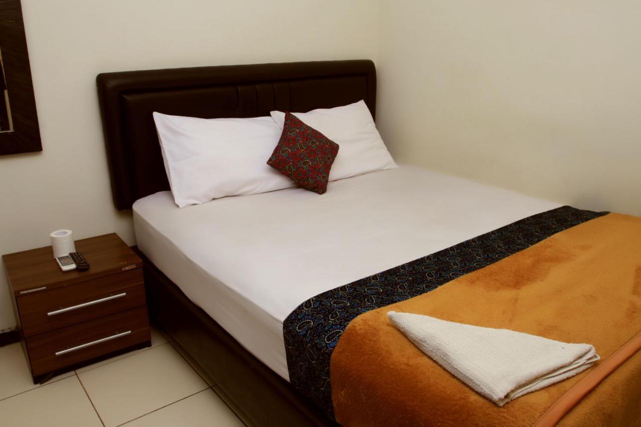 Bantal Guling Trans Hotell Bandung Eksteriør bilde