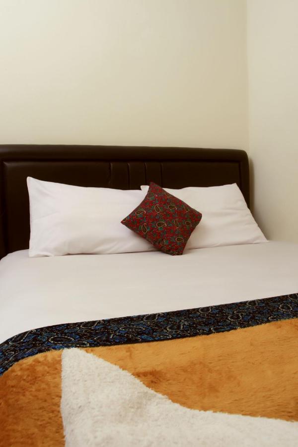 Bantal Guling Trans Hotell Bandung Eksteriør bilde